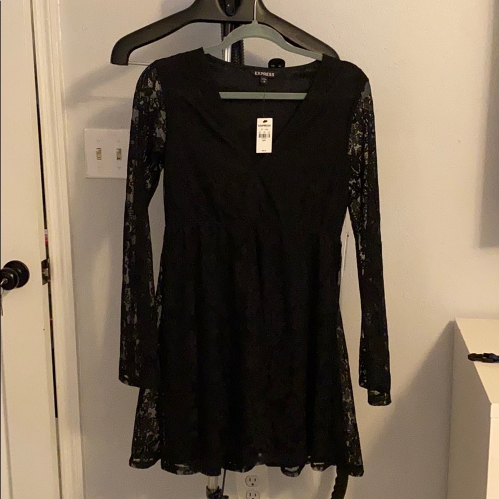 Black lace express dress